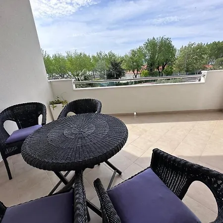 In Omis, Private Pool * Duce