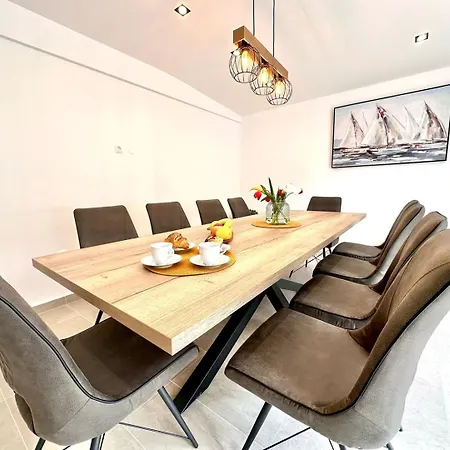 Villa In Omis, Private Pool