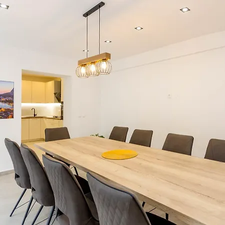 In Omis, Private Pool Villa *