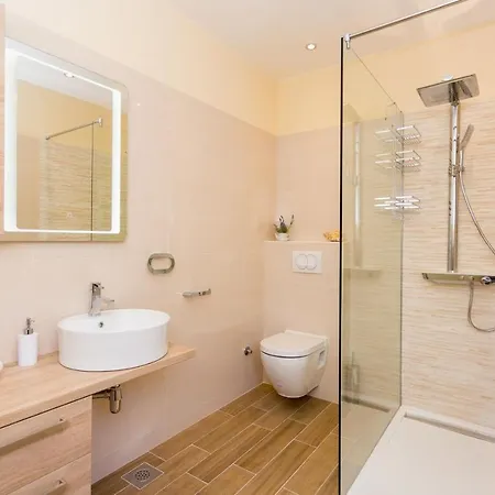 In Omis, Private Pool فيلة