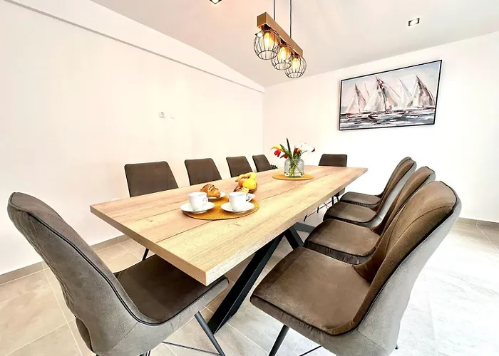 Villa In Omis, Private Pool