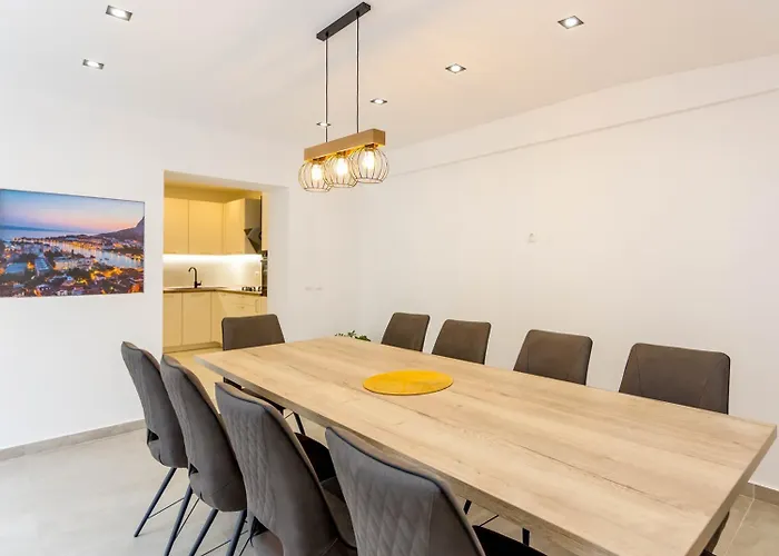 In Omis, Private Pool Villa *