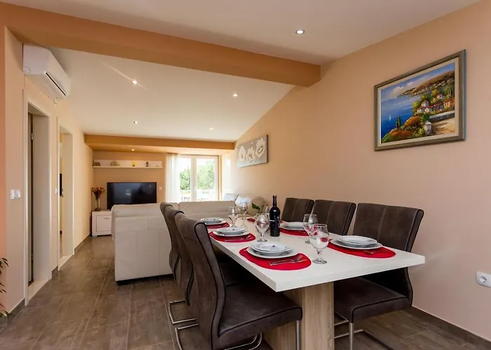 Villa In Omis, Private Pool